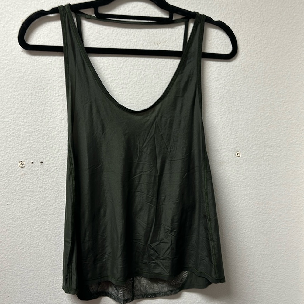 Lululemon tank top